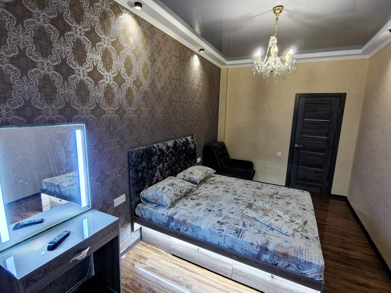 Вип с джакузи  2022, две кровати, Центр Украина-Сталеваров