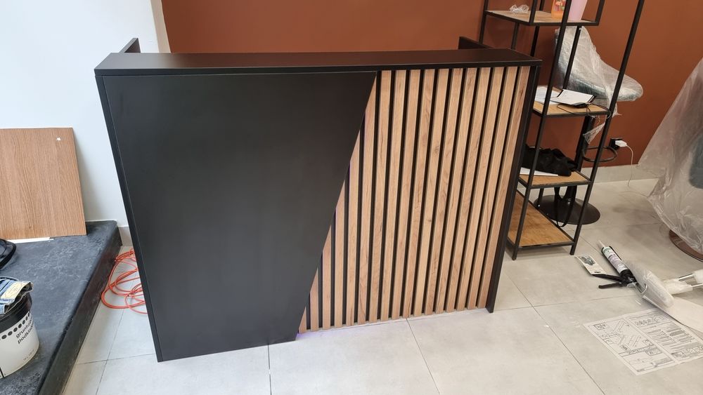 Lada recepcyjna z lamelami Recepcja Lamele Nowość