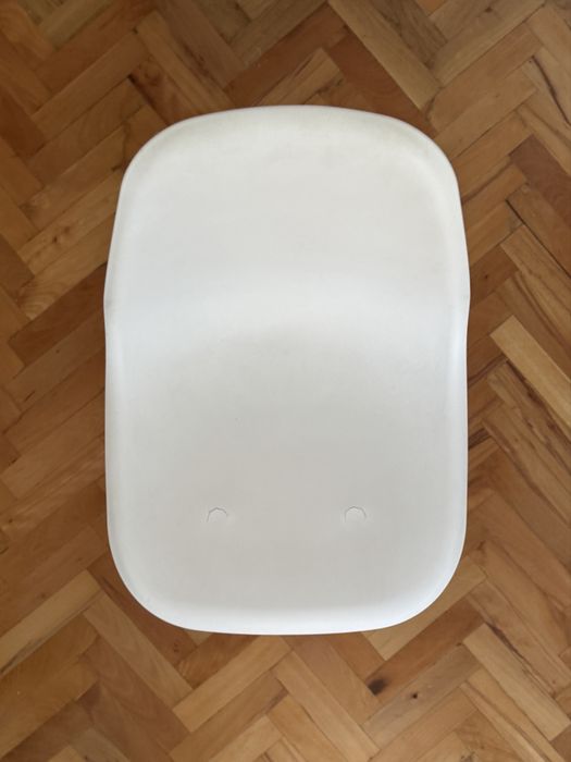 Komplet 2 krzeseł Eames DSW czarne i białe - plastikowe kubełkowe