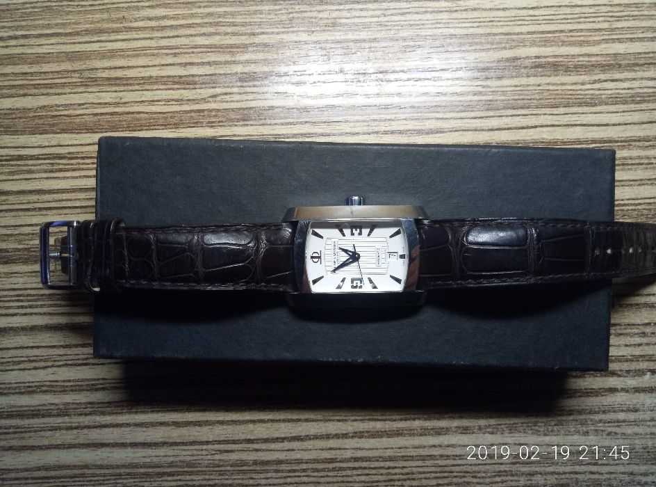 Мужские часы Baume & Mercier Hampton Milleis