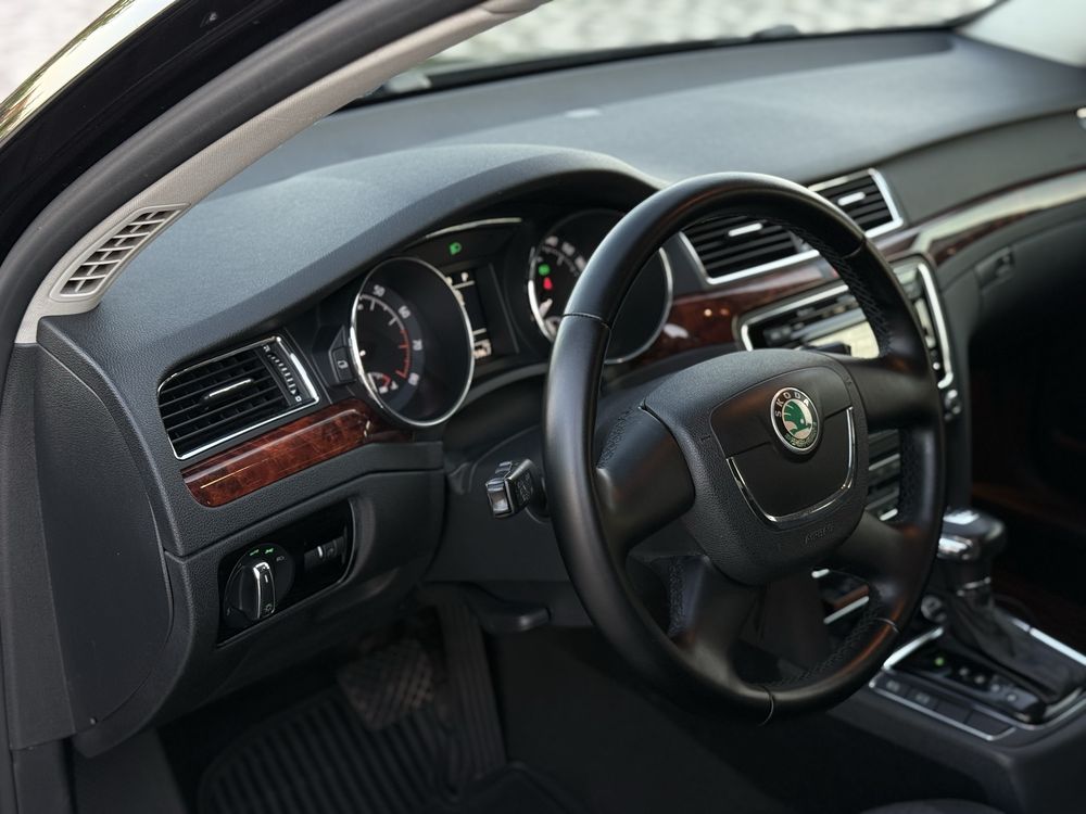 Skoda Superb 2011 1.8TSI