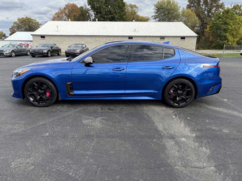 Kia Stinger      2018