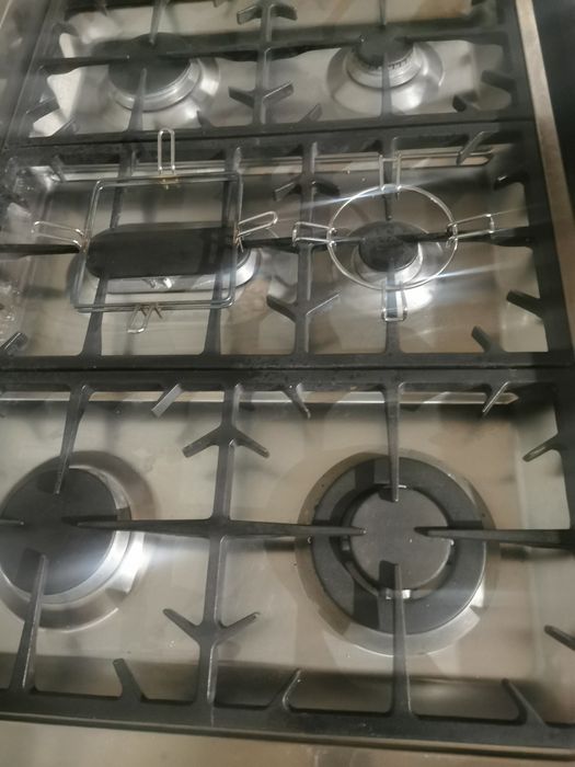 Kuchenka gazowa wolnostojaca Smeg 6 palnikowa