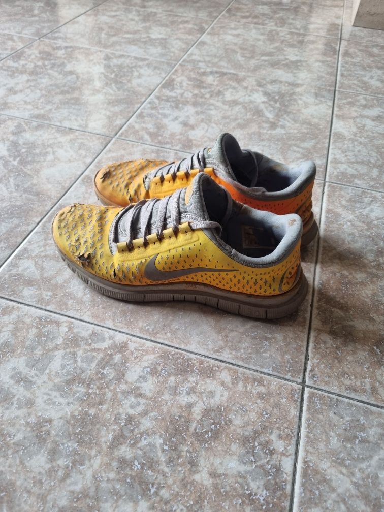 Sapatilha Nike Free 42
