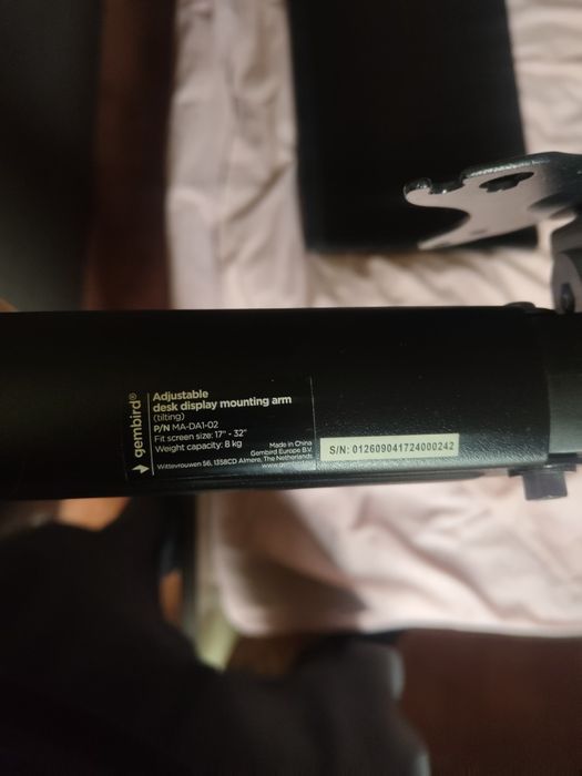 MSI Optix G241 Black с кранштейном