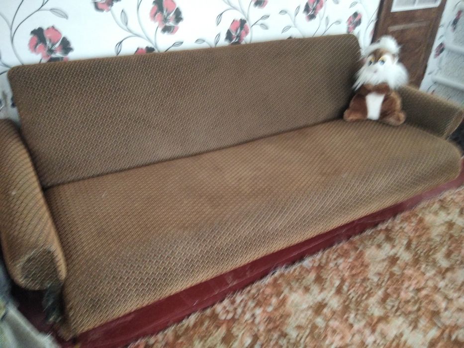 Продам дивани.  Стан гарний.Самовивоз