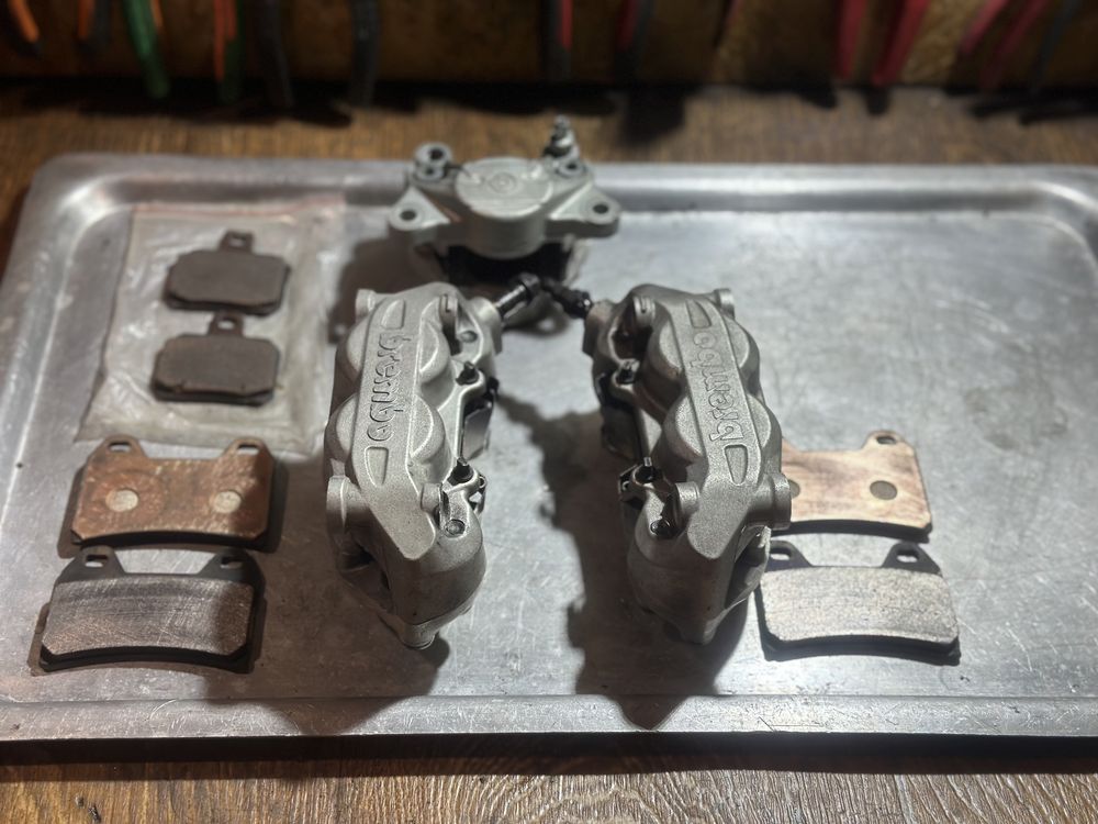 Супорта Brembo Ducati ( комплект )