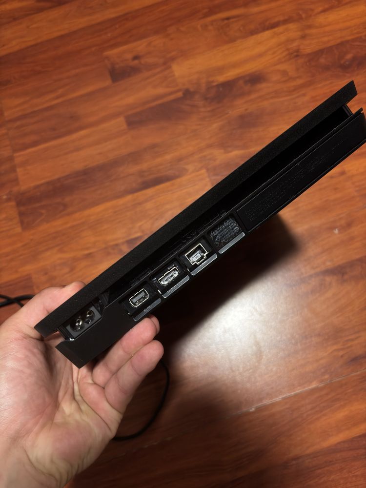 PlayStation 4 Slim