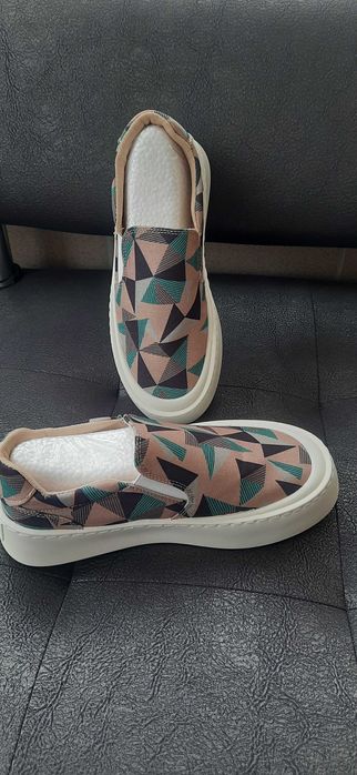 Сліпони , мокасини , кеди , еспадріли , лофери , стєлька  25,5 см
