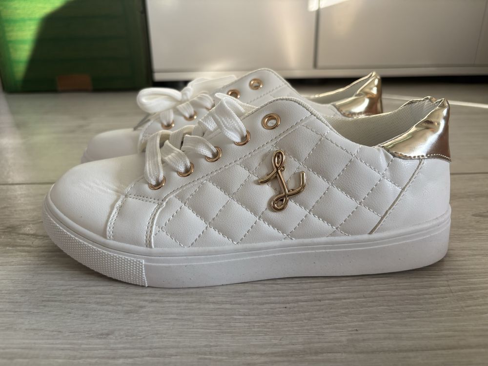Nowe buty damskie białe pikowane ze złotym - rozmiar 38 adidasy