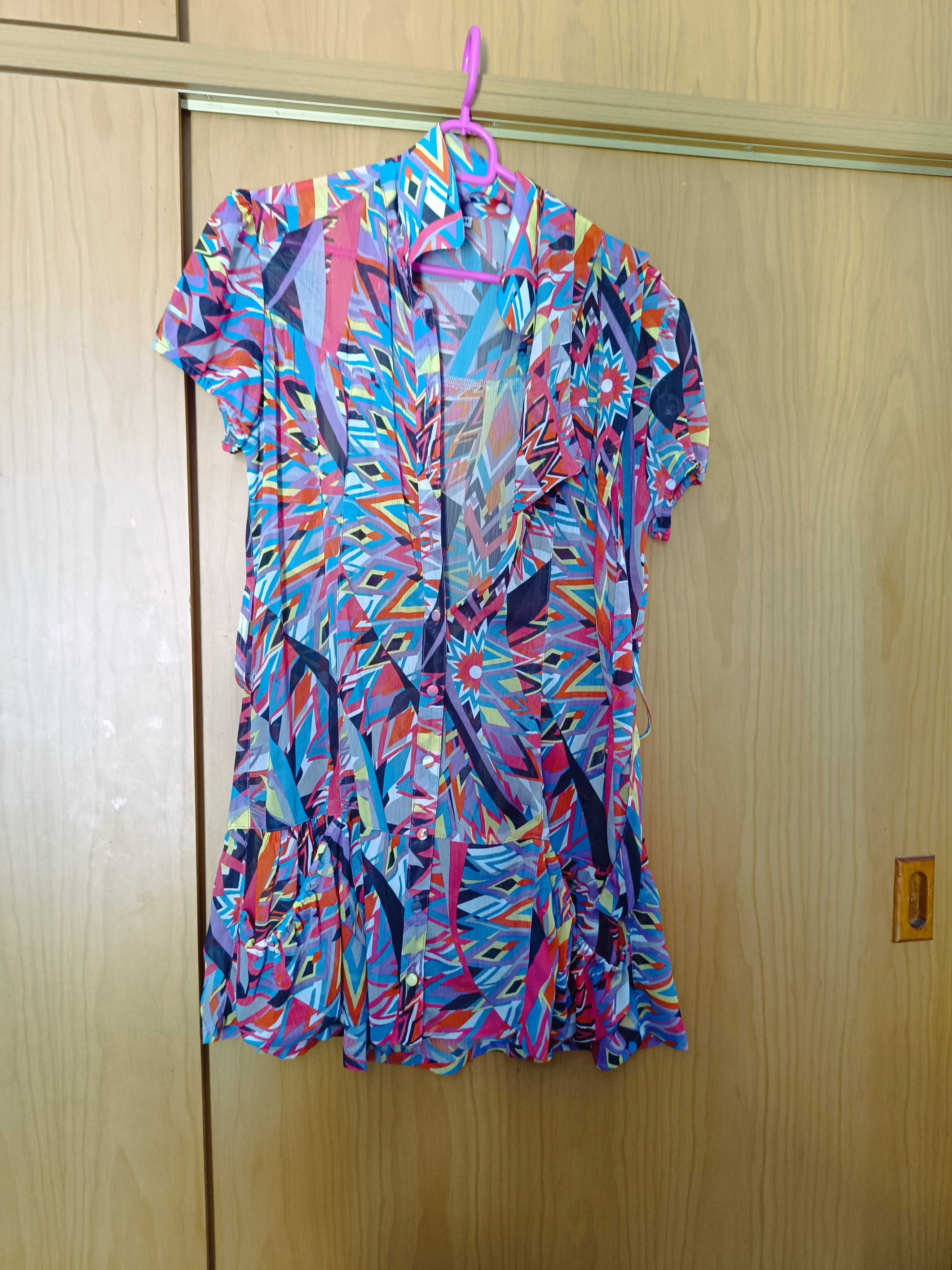 Camiseiro tamanho M botões forrados, mistura de cores com cito