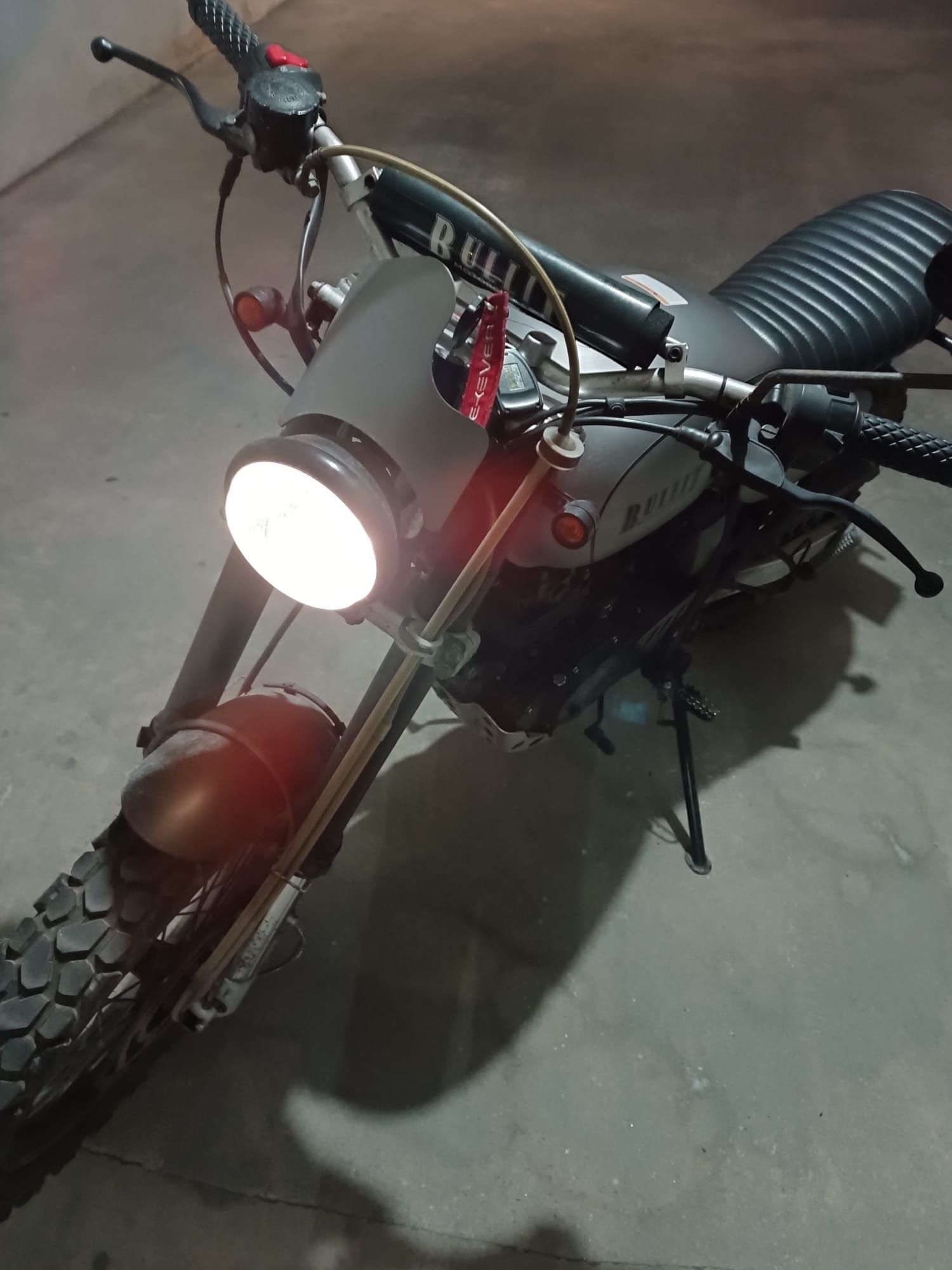Mota 125 Bullit Hero