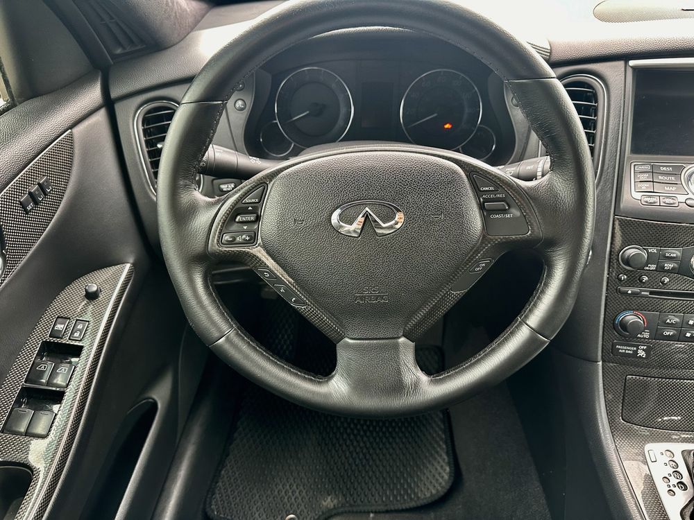 Infiniti Qx50 2016 год 4*4