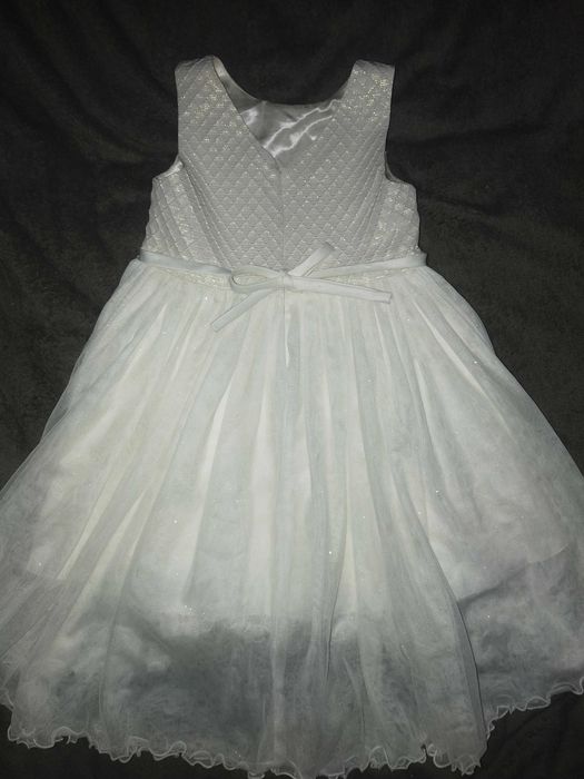 Красиве нарядне плаття на новий рік, випускний для дівчинки р.110