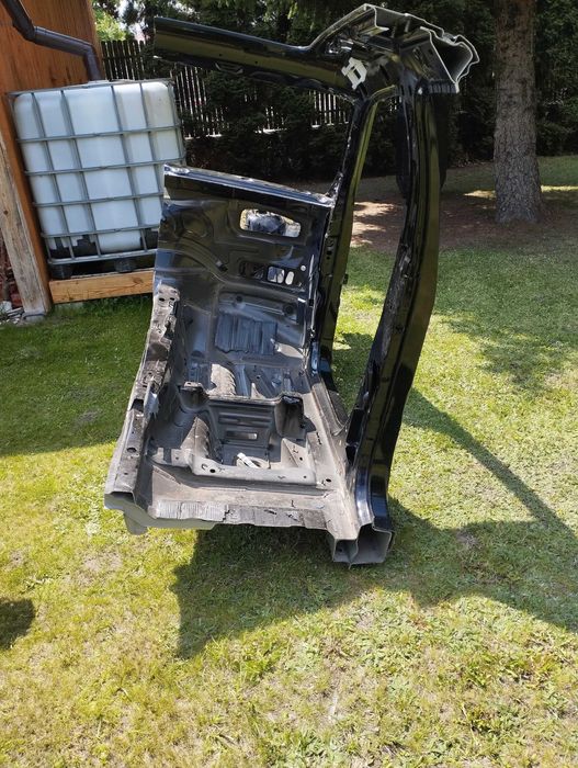 Ćwiartka prawy przód jeep grand cherokee WK2