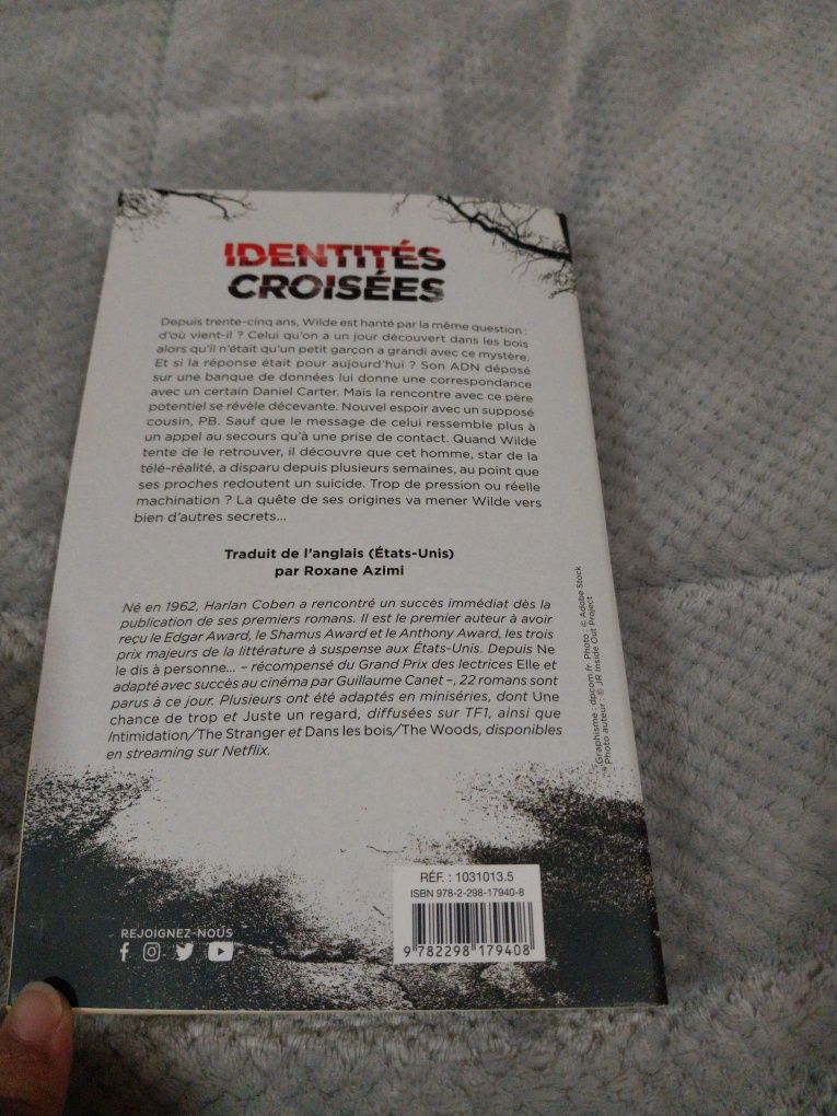 Identités croisées. Portes incluídos