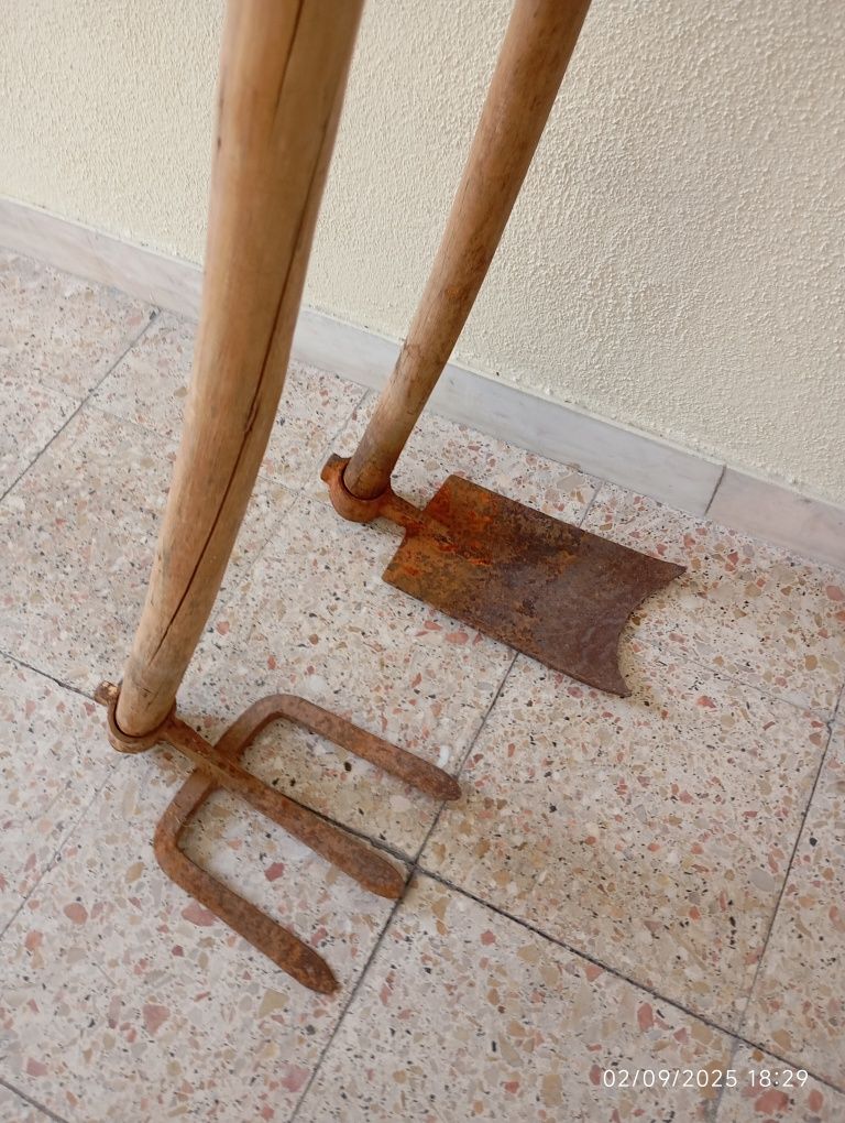 Enchada e forquilha