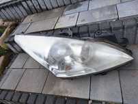 Lampa prawy przód do Peugeota 5008