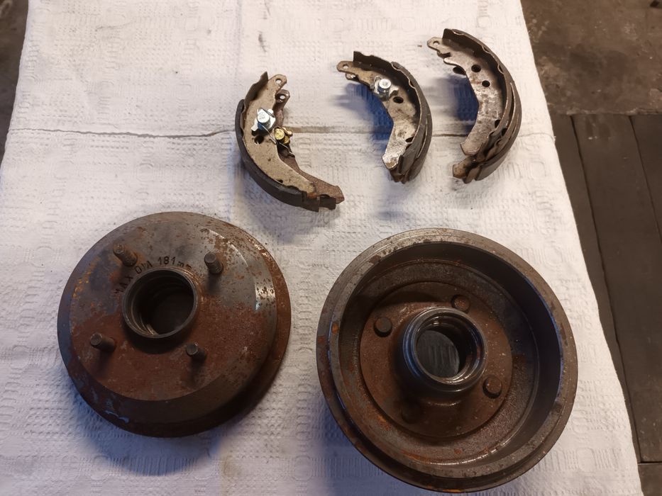 Гальмівні барабани Ford Fiesta
