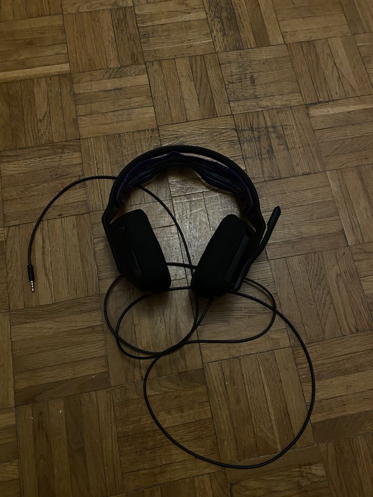Słuchawki LOGITECH G335 Nauszne Czarny