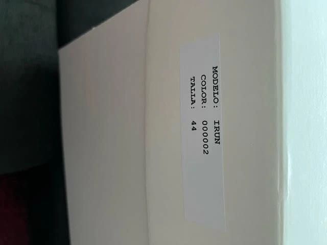 Vendo vestido com oferta de véu e saiote (NOVO)