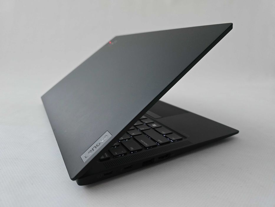 Lenovo ThinkPad X1 Carbon Gen 10 I7 1255U/RAM 16GB/SSD 1TB/WIN 11