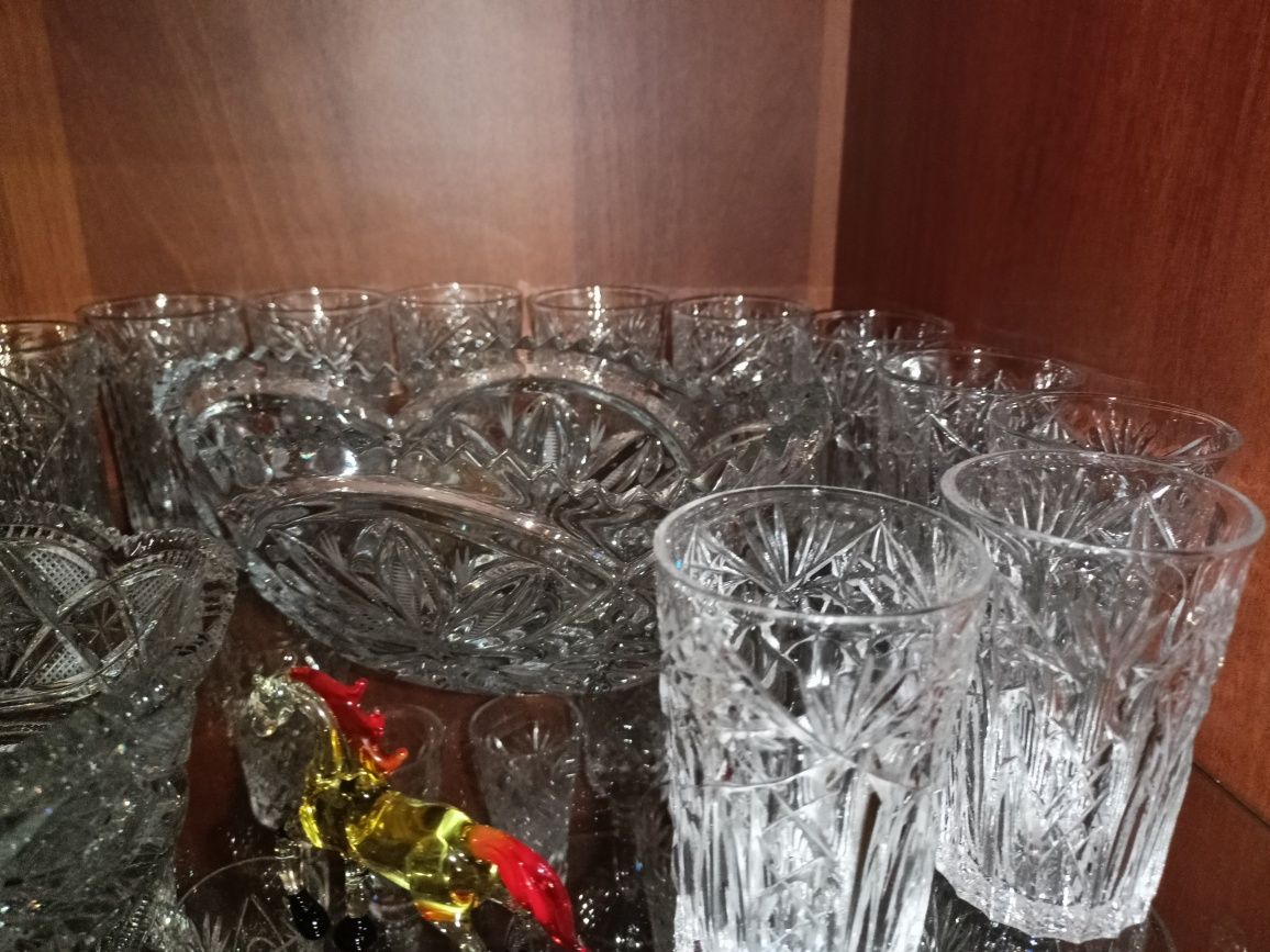 Хрустальные бокалы для шампанского, ликера, стаканы