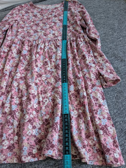 3 sukienki H&M r. 134-140