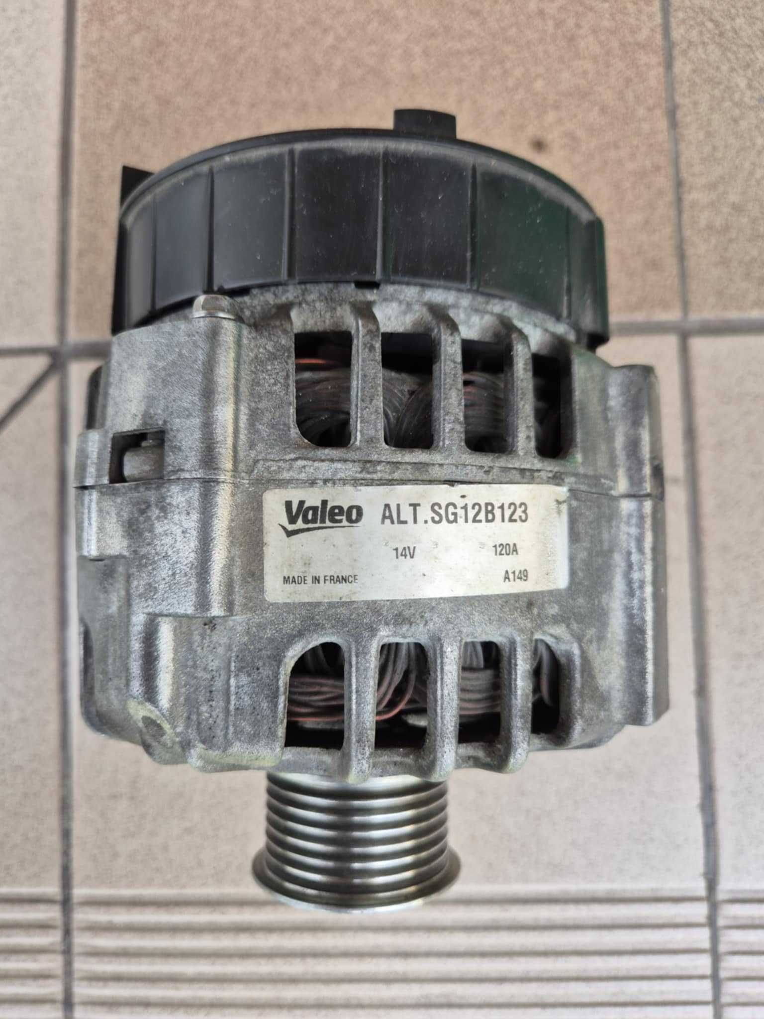 Alternator Valeo Opel Vivaro Trafic 1,9 DTI i inne Sprawny