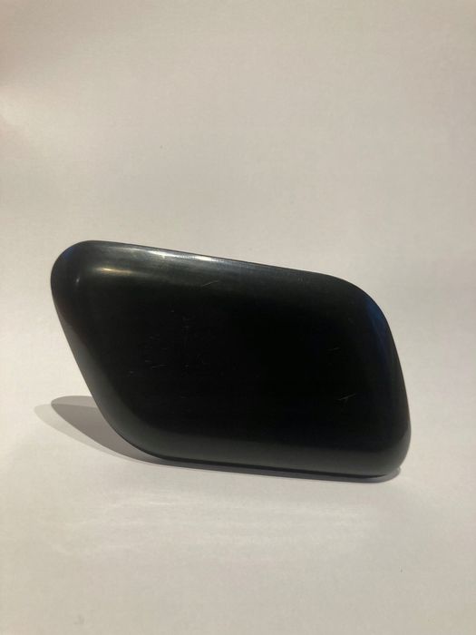 zaslepka spryskiwacz lampy prawa kuga escape mk2 2013-2016