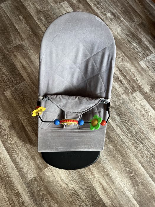 Продам дитячий шезлонг гойдалка