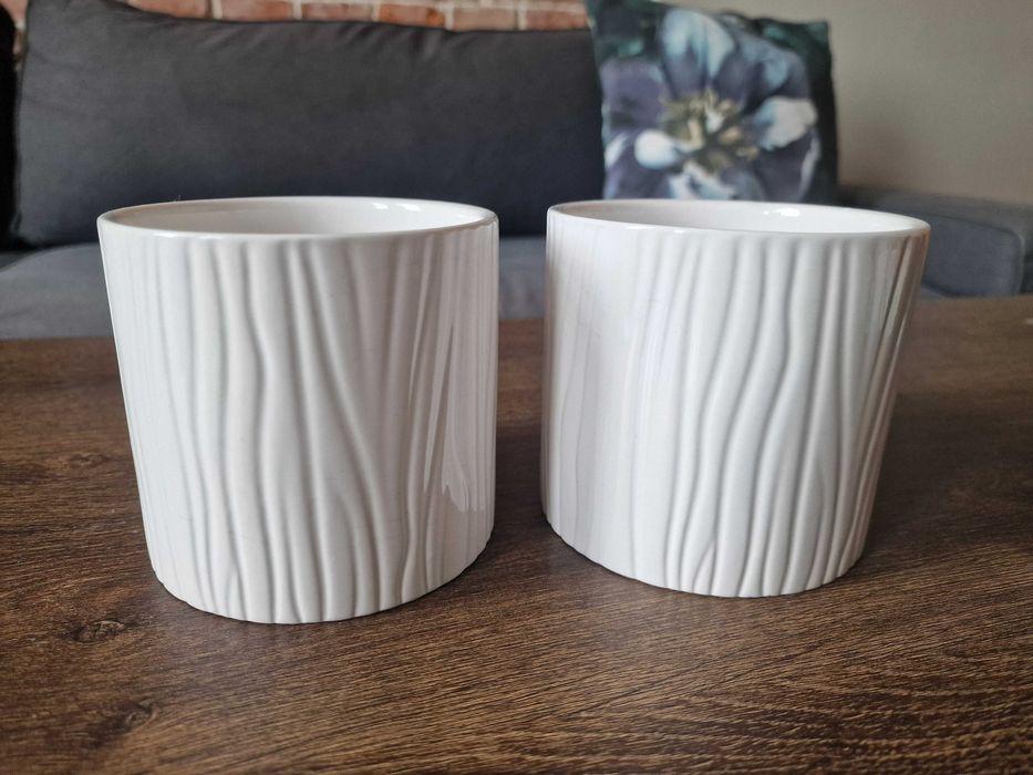OKAZJA! Doniczka doniczki piękna biała ceramiczna 2 sztuki