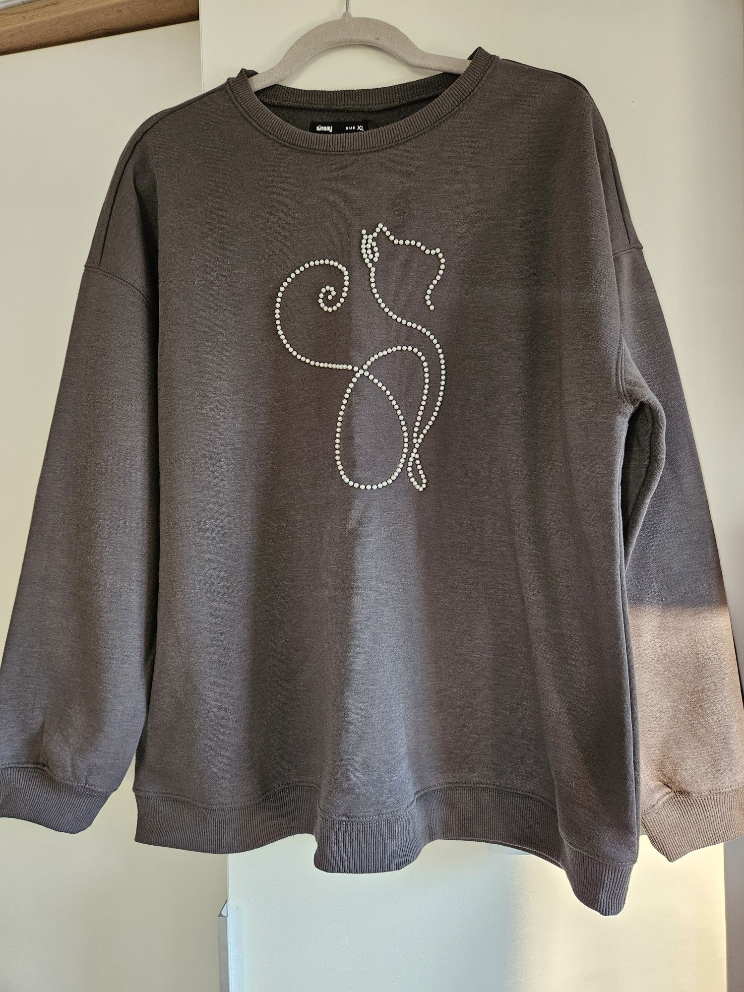 Bluza z kotem Sinsay