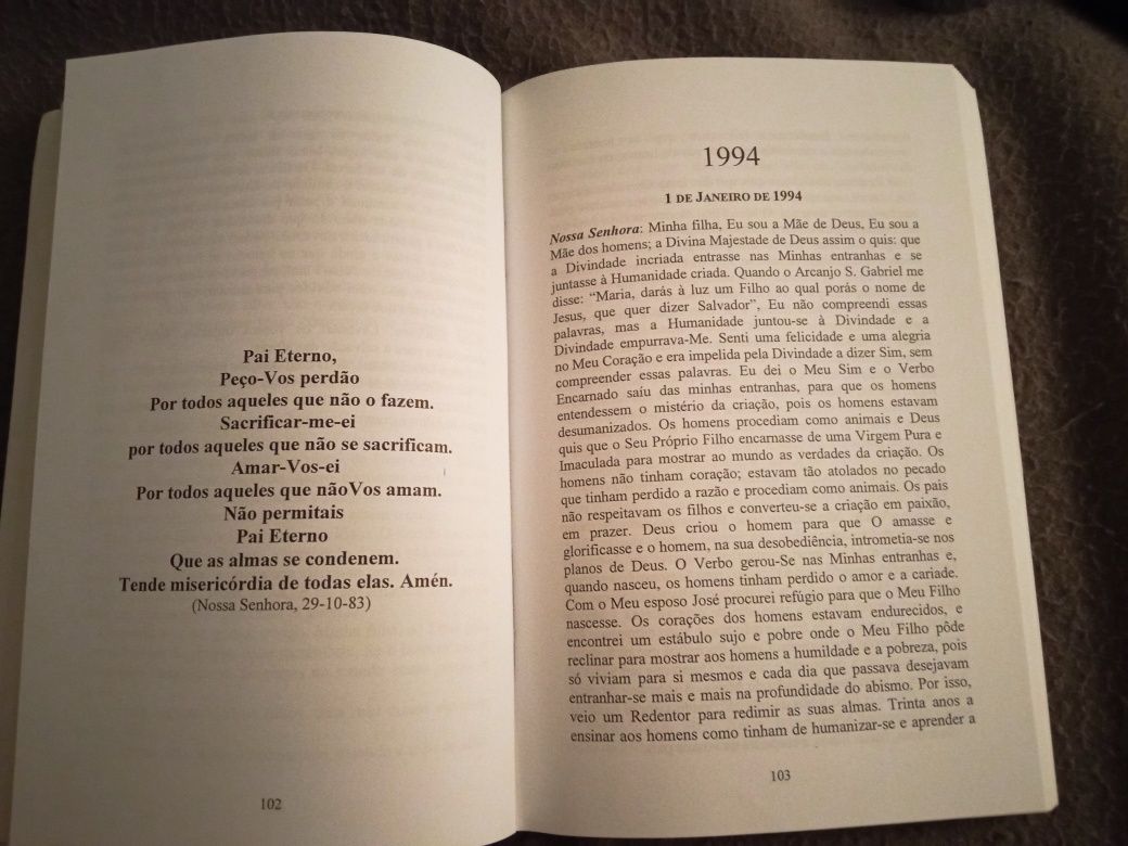 Livro "Virgem Dolorosa" Usado