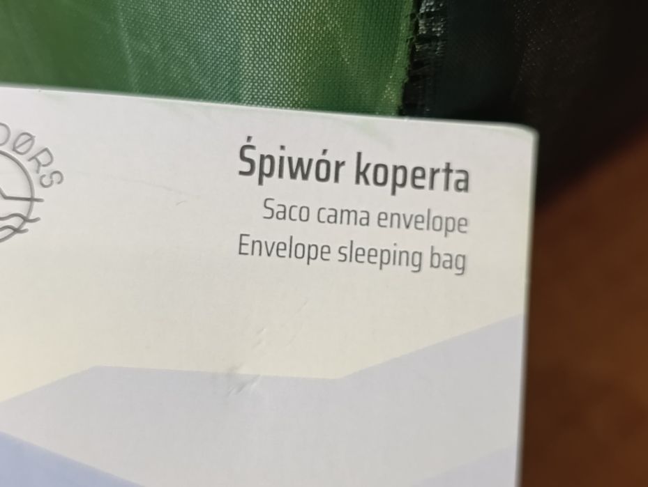 Nowy śpiwór turystyczny