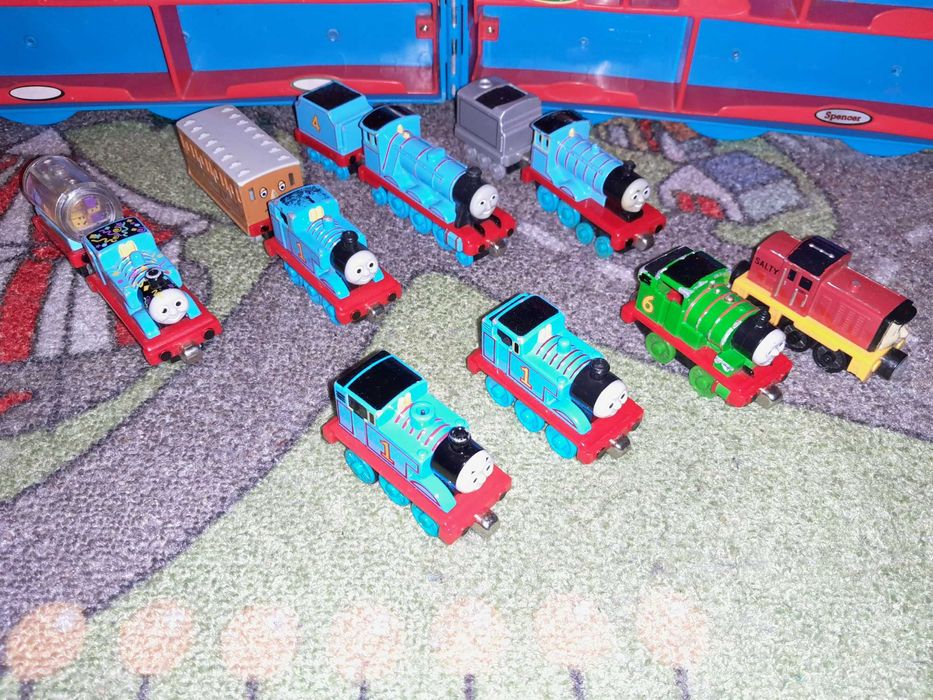 Tomek i przyjaciele - walizka + pociagi