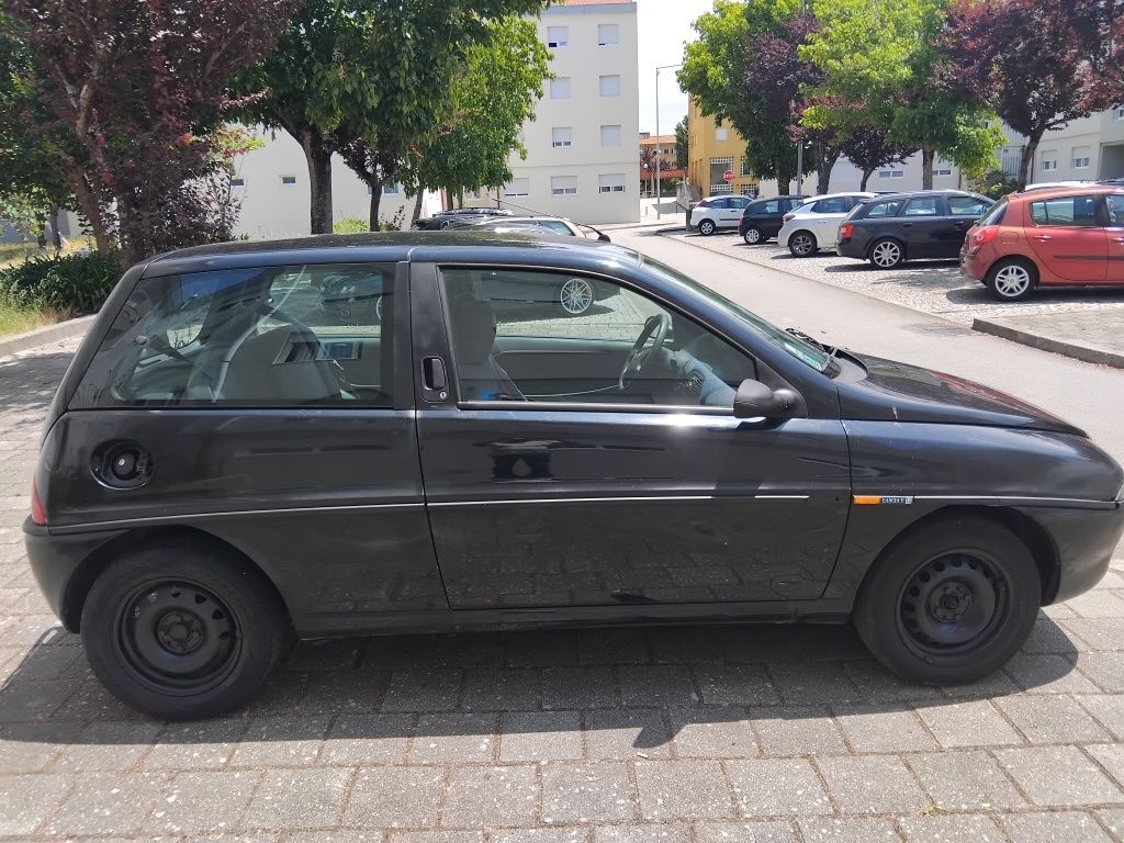 Carro muito economico lancia Y 1.2 gasolina
