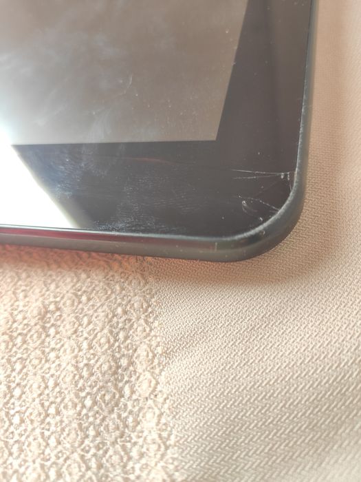 Планшет на запчастини Karbonn