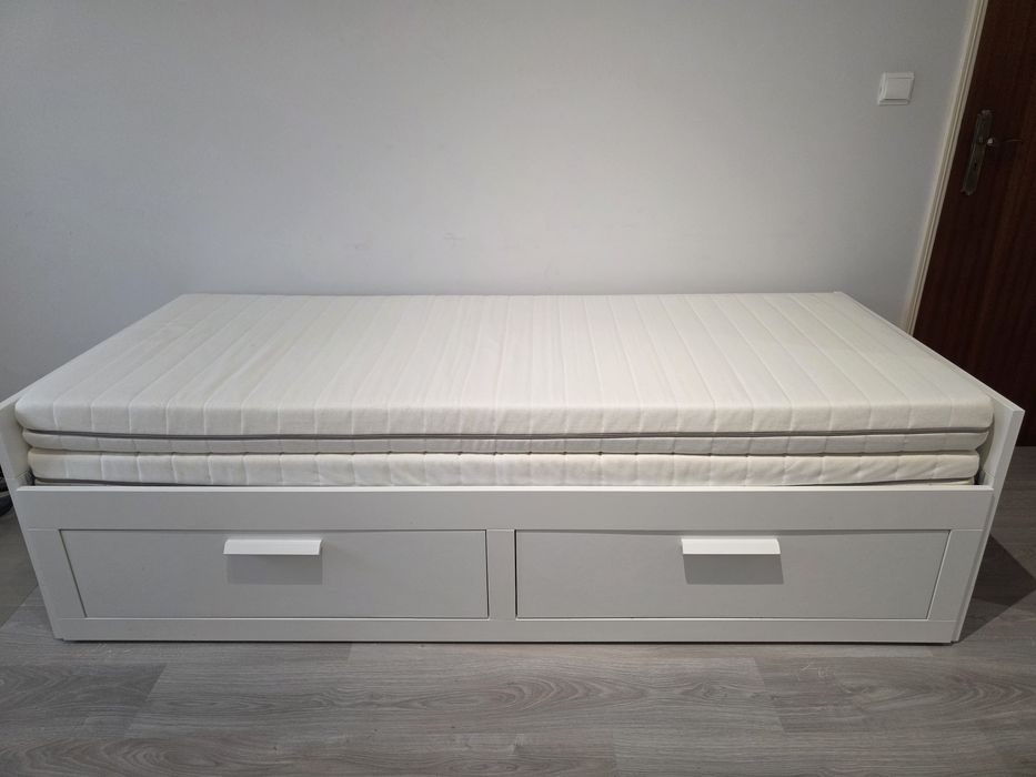 Cama Brimnes Ikea