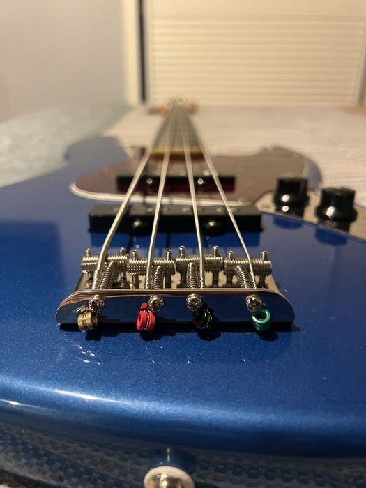 Squier cv jazz bass - baixo eletrico