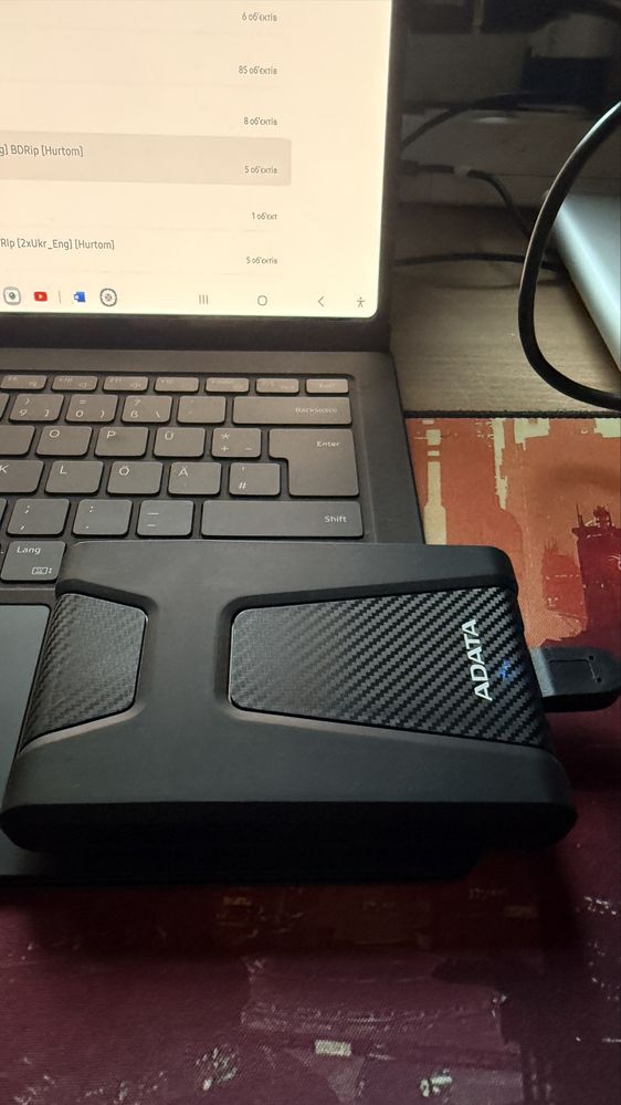 Зовнішній жорсткий диск на 2tb ADATA HD650