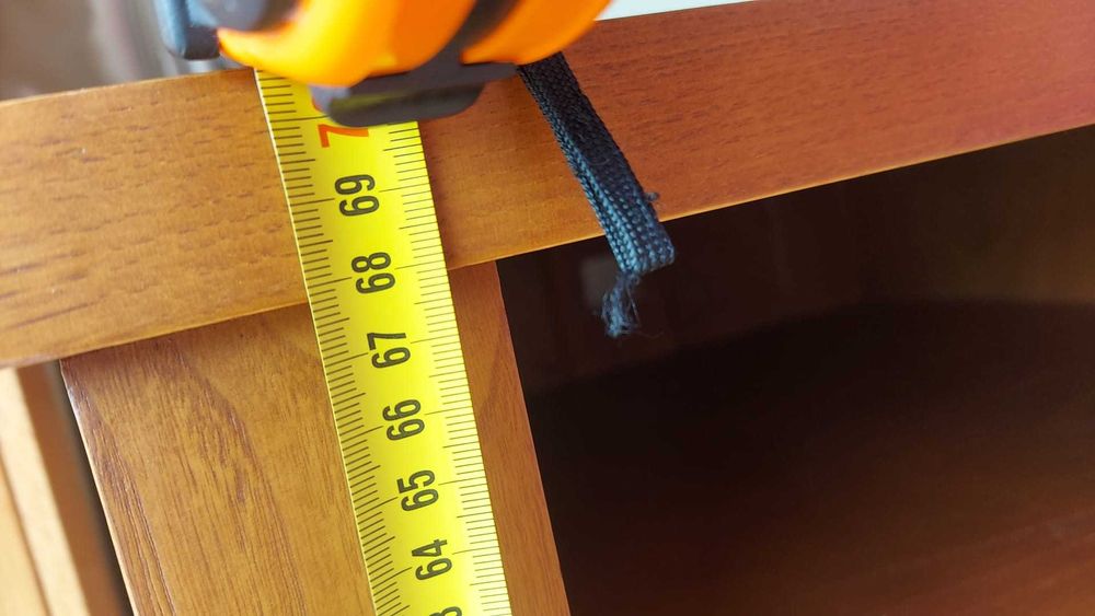 Móvel Televisão (TV) em madeira maciça