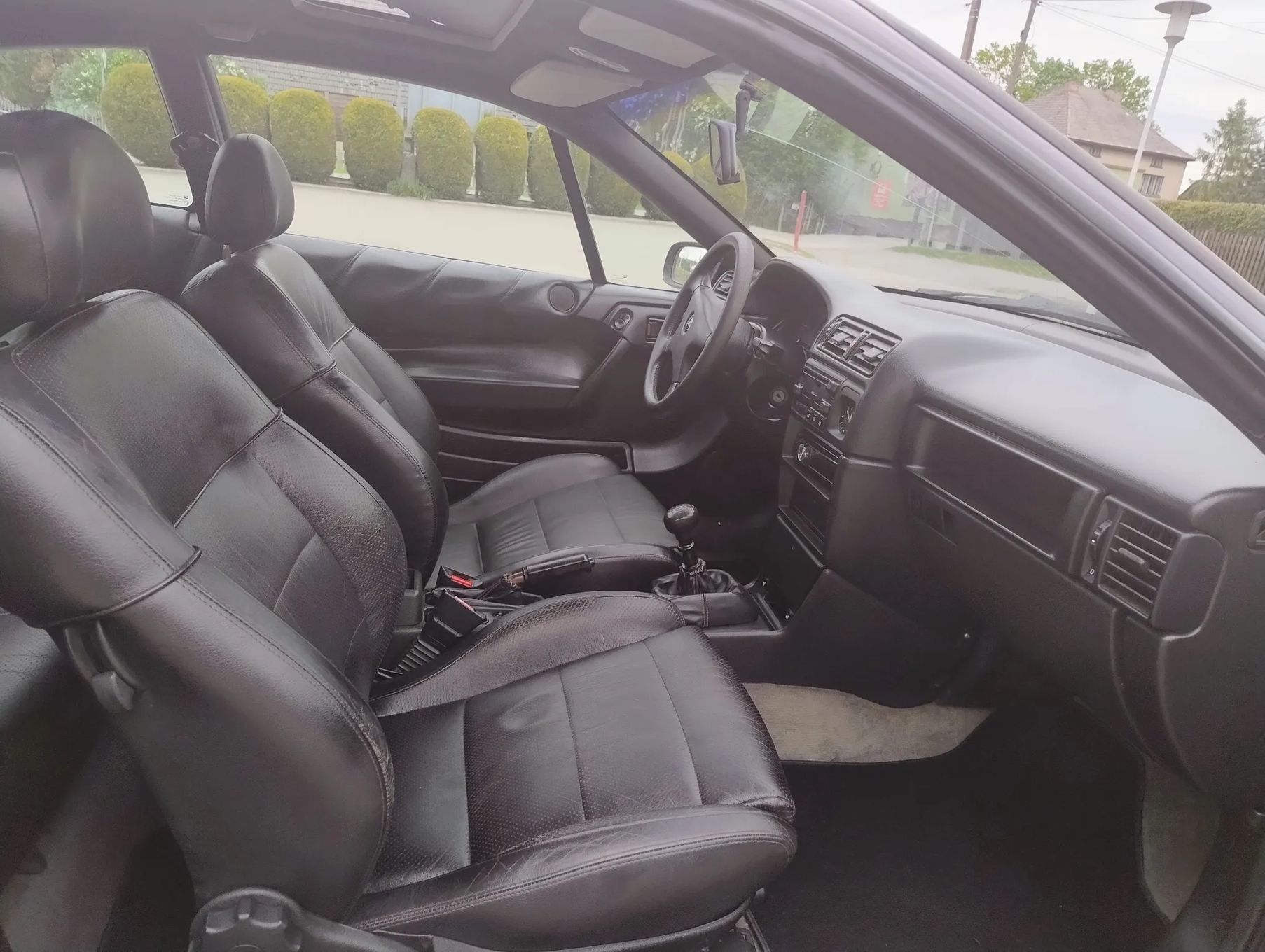 Opel Calibra Po blacharce