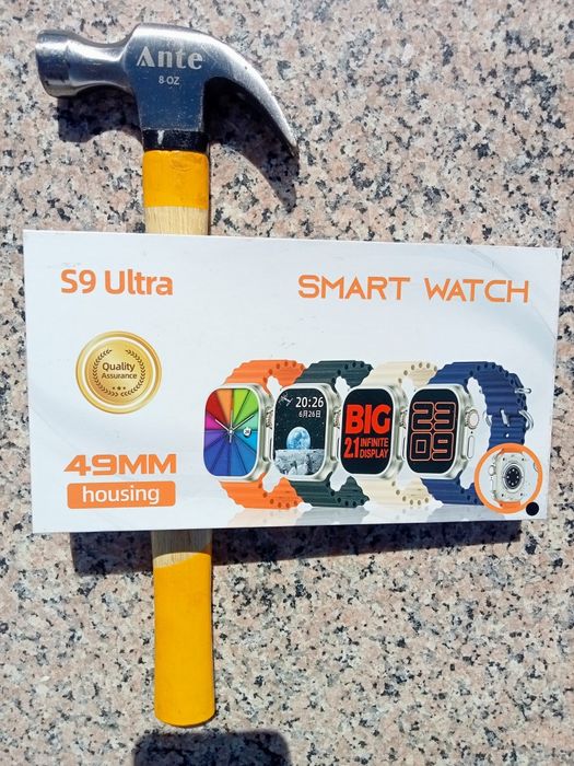 Smartwatch como novo, usado meia dúzia de vezes, ainda com garantia.