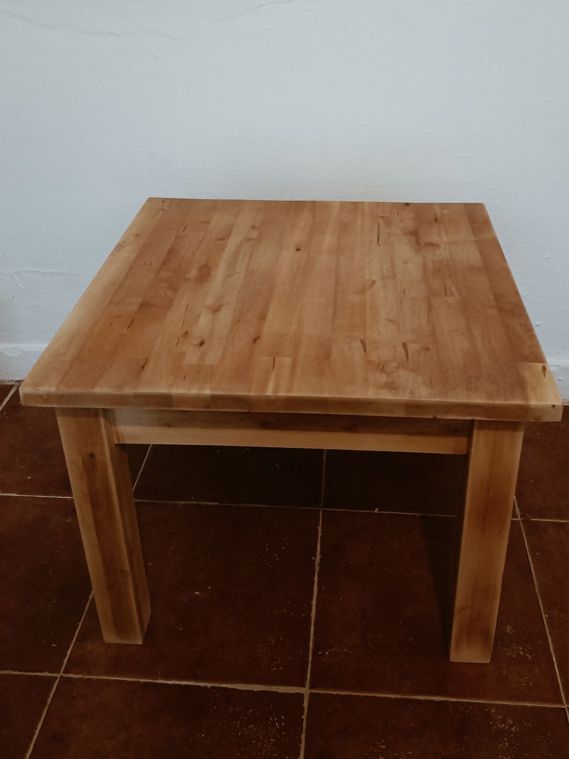 Mesa quadrada 59×58cm e 45cm de altura