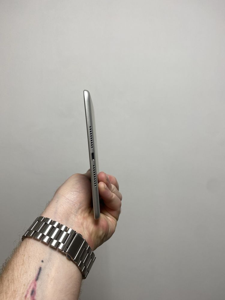 Apple Ipad mini 5 64 Apple pencil в идеальном состоянии официальный !