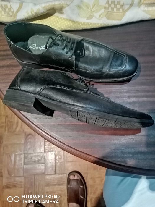 Sapatos em pele, usados uma vez num casamento. N°42