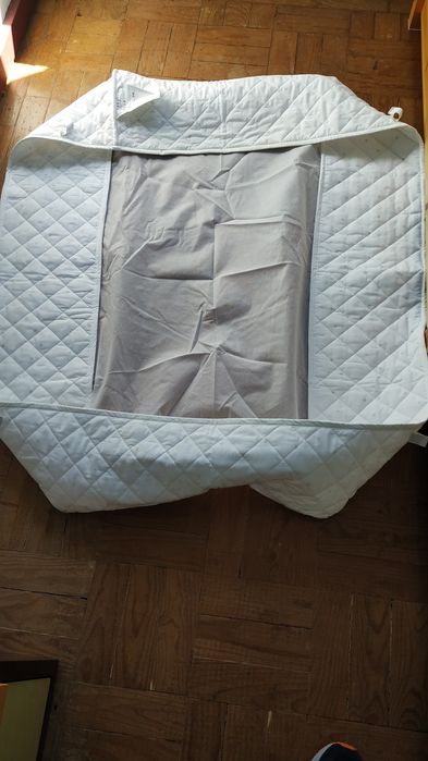 Protector de berço IKEA em muito bom estado. (120x60)