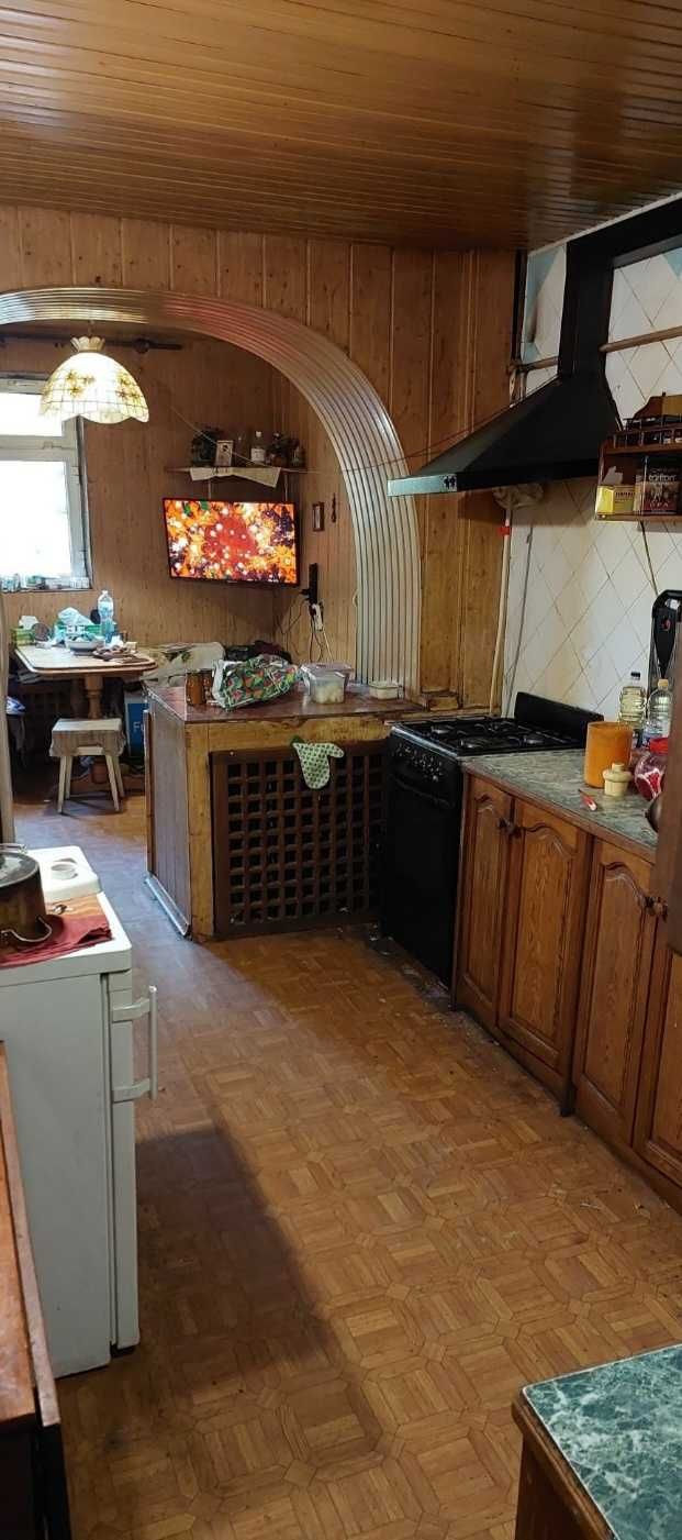 4-комн. квартира на Ак. Королева