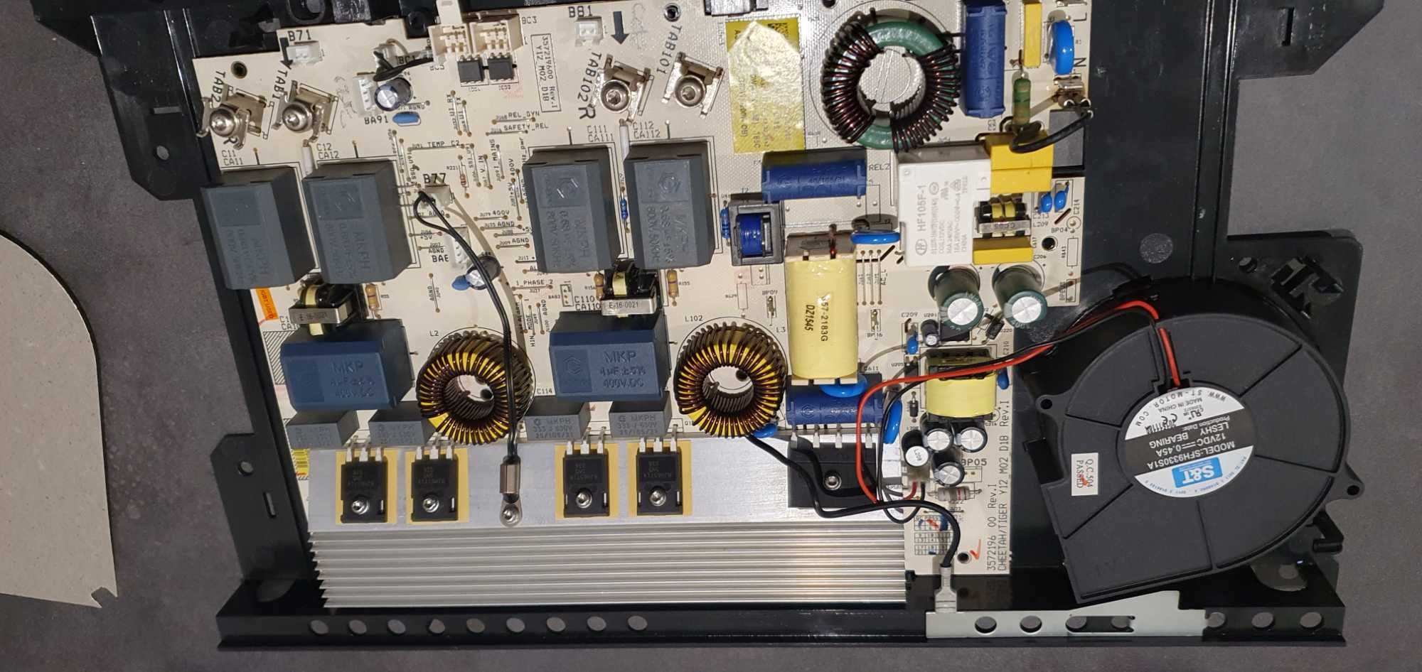 Moduł mocy do płyty indukcyjnej Electrolux EDG6576NOK